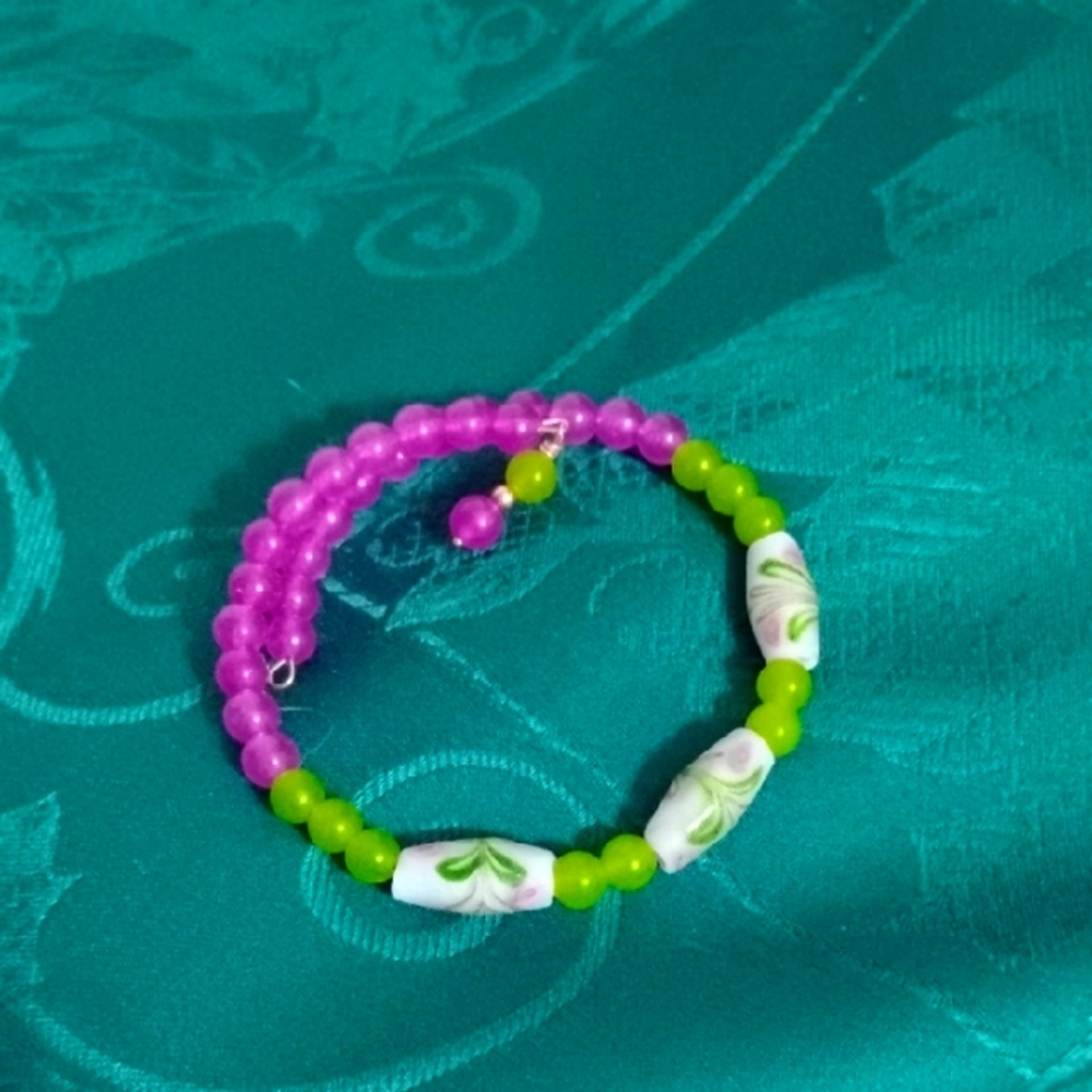 🩷Hand Crafted Porcelain Beads And Quartzite Bracelet🩷
